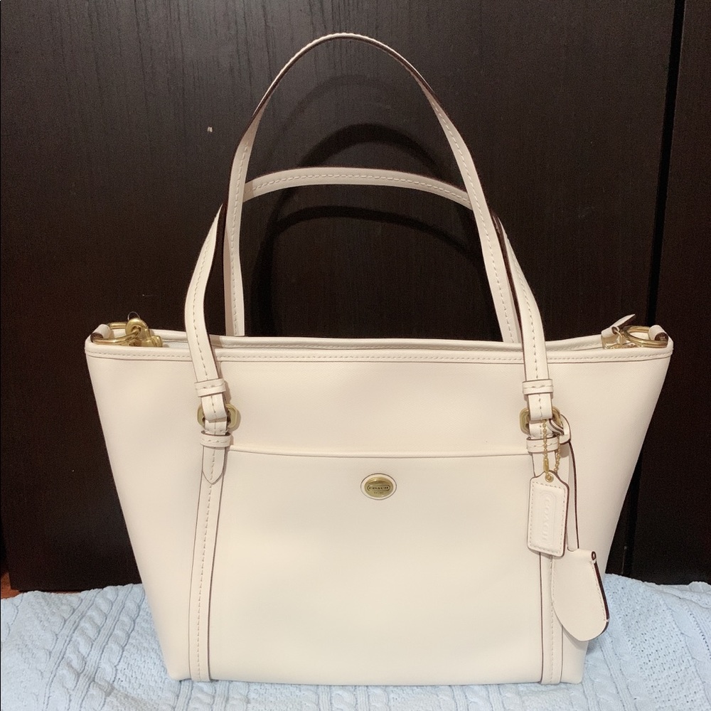 NWT Coach White Peyton Leather Pocket Tote